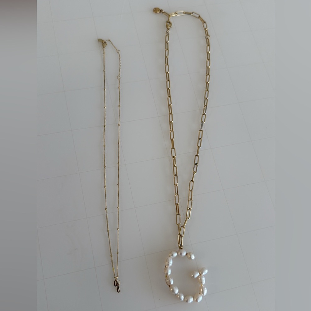 Gold G Initial Necklace’s